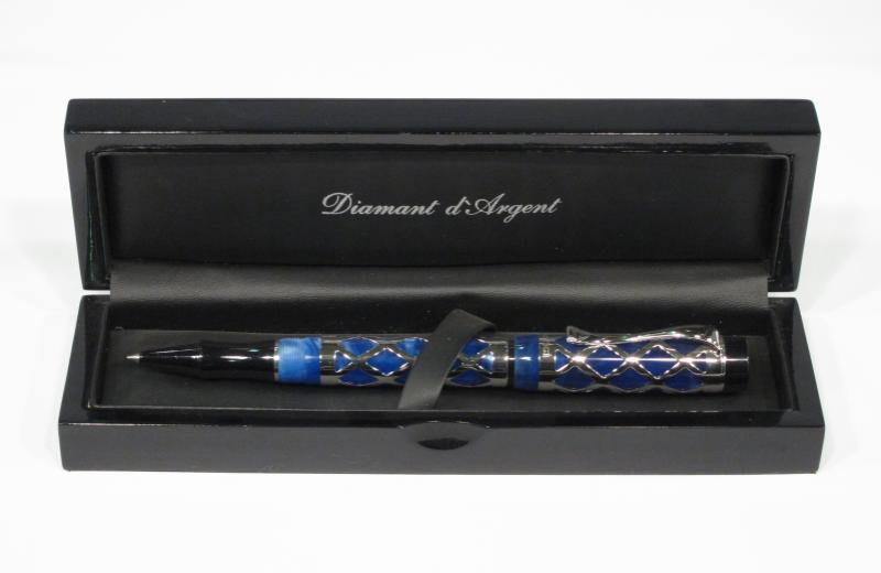 Ручка подарочная шариковая черная PROTEGE Diamant d Argent корпус синий перламутр поворотый механизм в футляре, арт. 801103