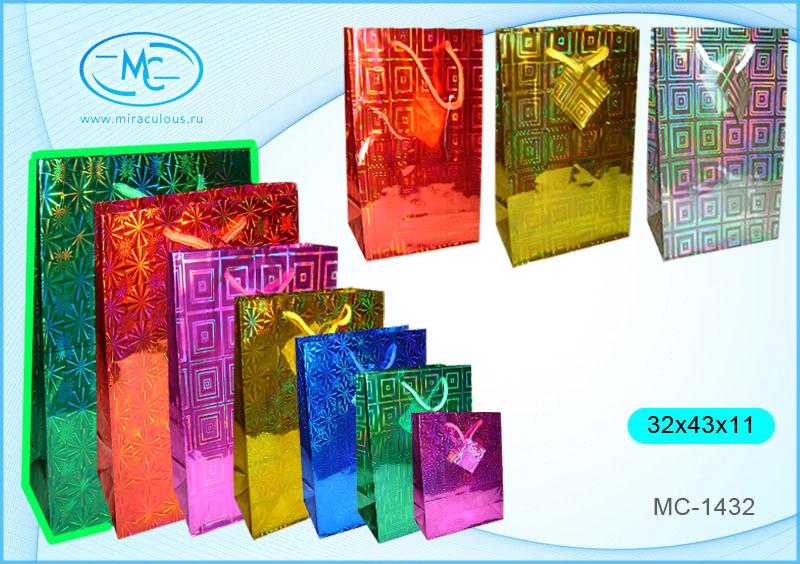 Пакет подарочный 32*43 голография MC BASIR ассорти , арт. МС-1432